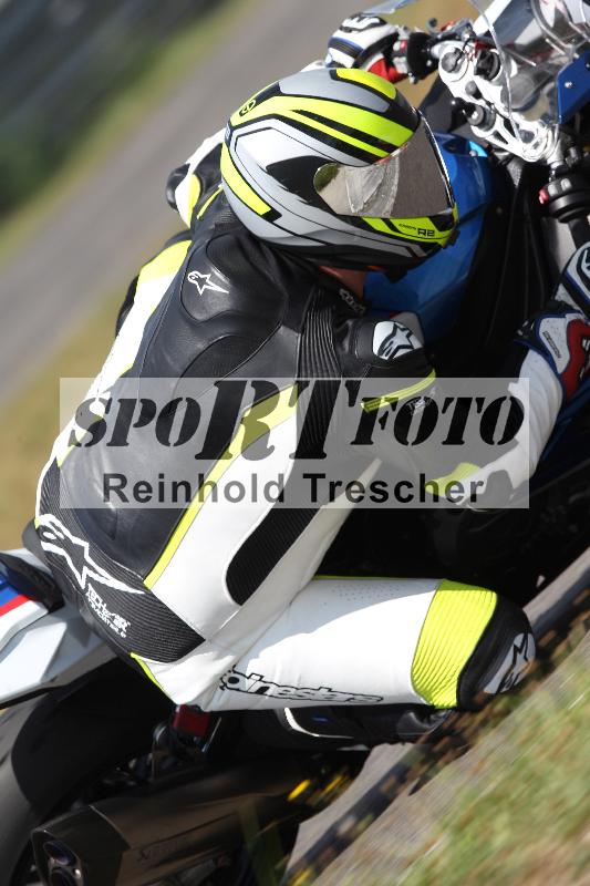 Archiv-2022/45 28.07.2022 Speer Racing ADR/Gruppe gelb/backside